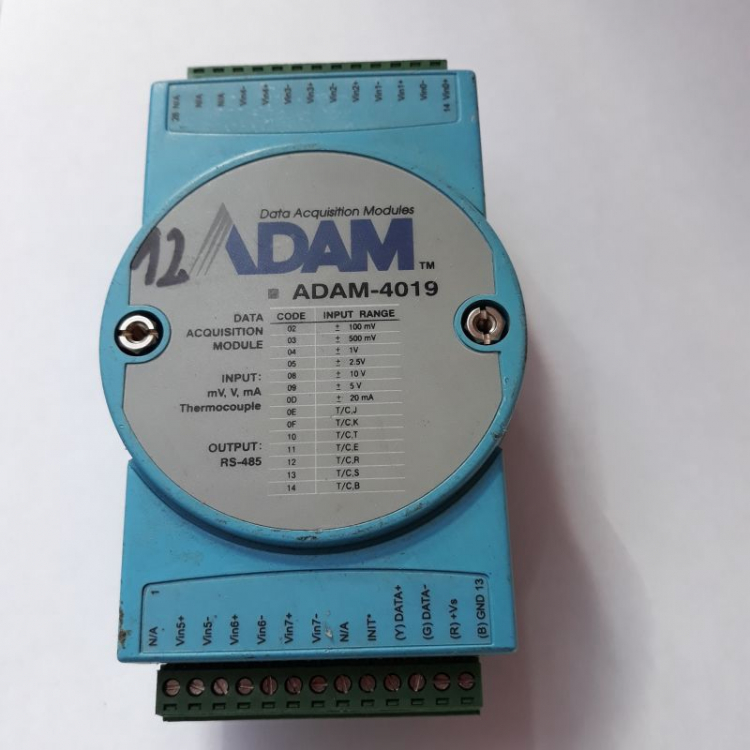 ADAM -4019  obvodový modul