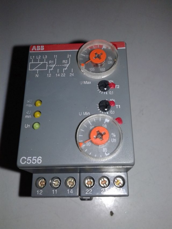 Importovaný řadič ABB C556.01 1 SAR 450010 R 0006