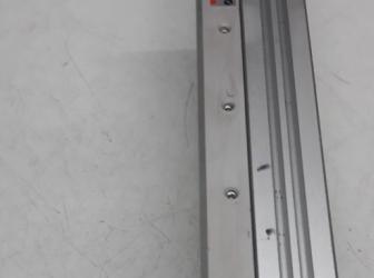 Pneumatický válec s lineárním vedením SMC typ MXS 16-100