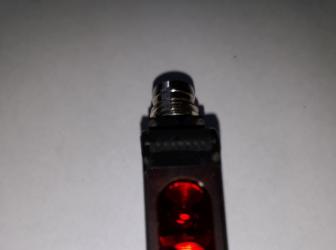 Fotoelektrické senzor OMRON typ E3Z-R86