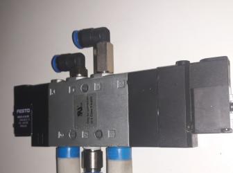 Magnetický ventil FESTO typ CPE14-M1BH-5/3B-QS6