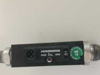 Průtokový spínač HONSBERG FW1-015GP006-104